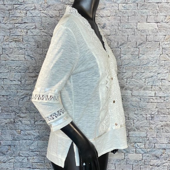 H Hannah Pull Over Blouse - Picture 3 of 6